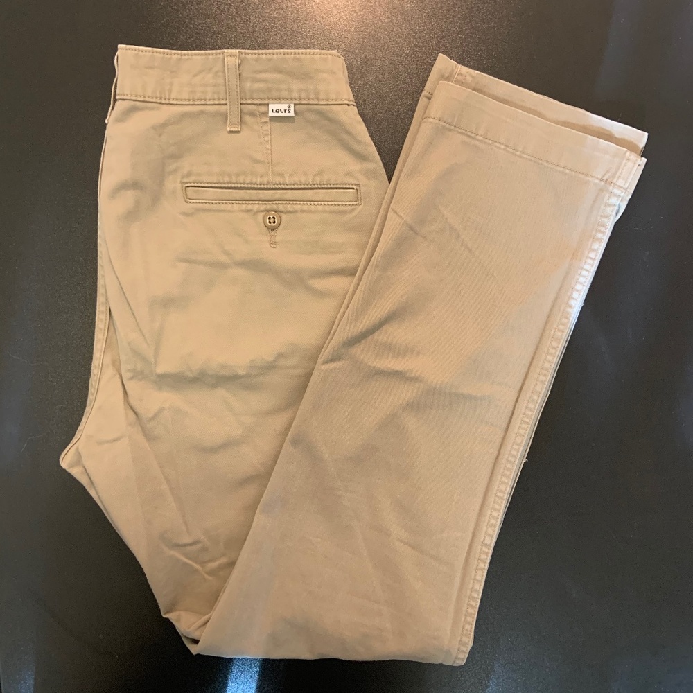 Levi's 31x32 Slim Fit Khaki Chinos